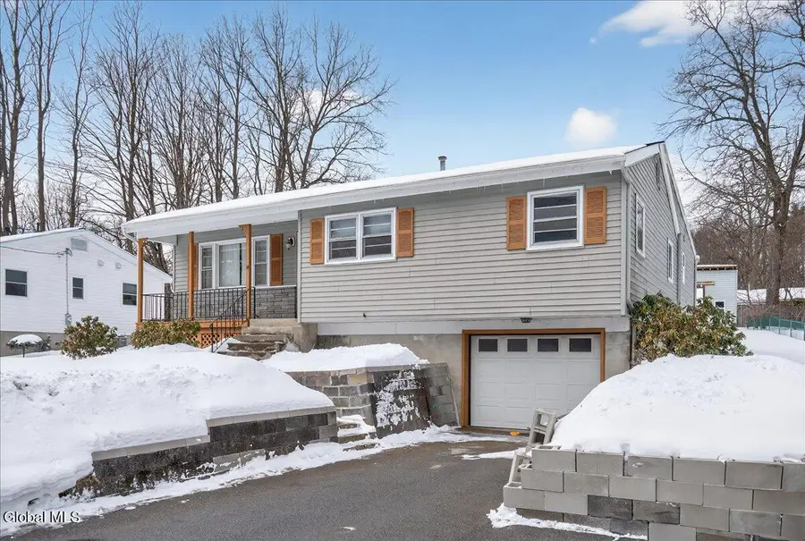 14 Sherri Drive, Saratoga Springs, NY 12866 - #3