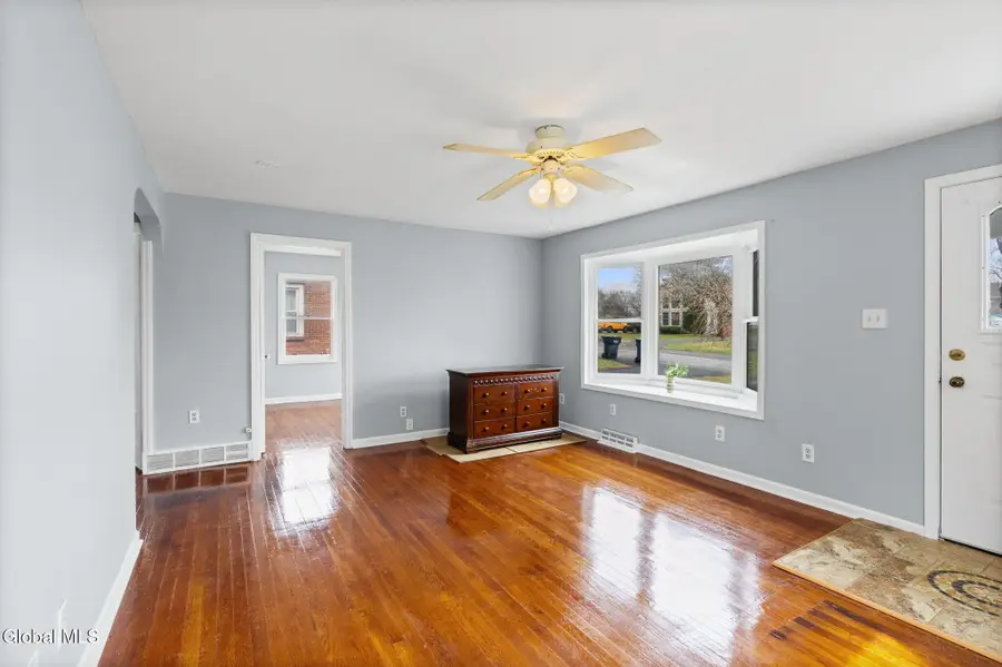 3275 Franklin Street, Rotterdam, NY 12306 - #3