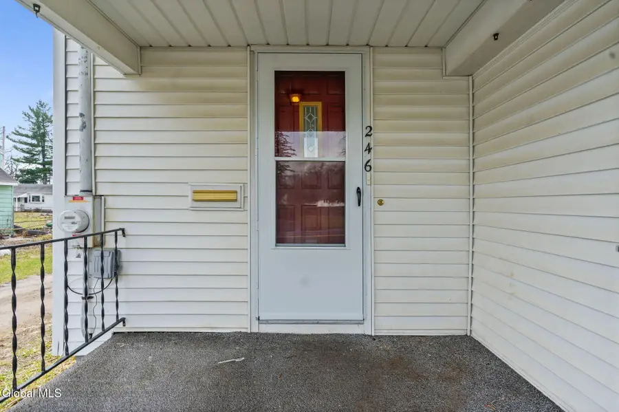 246 E Campbell Road, Rotterdam, NY 12303 - #2