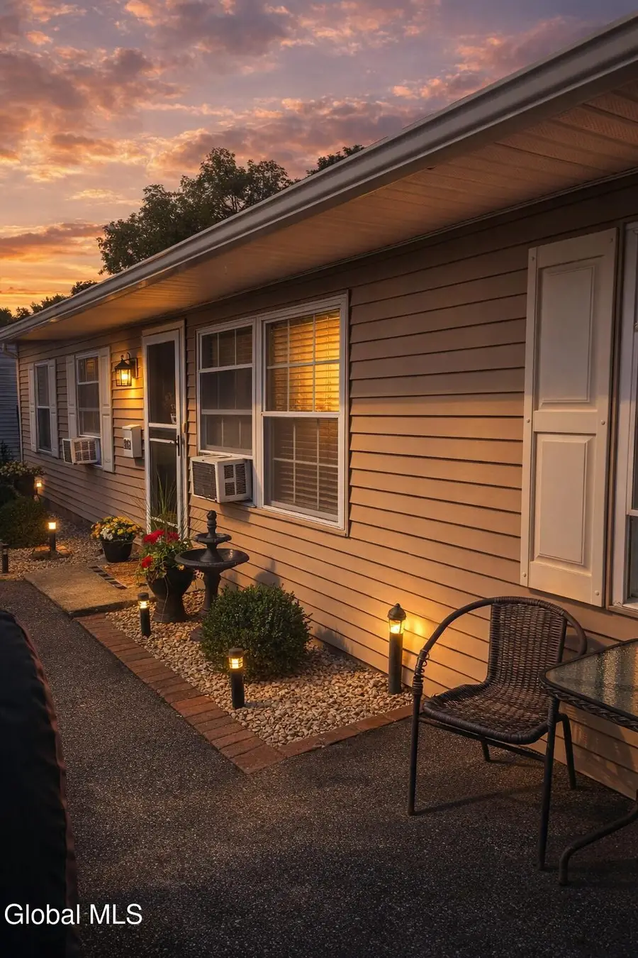 1043 Madison Avenue, Troy, NY 12180 - #2