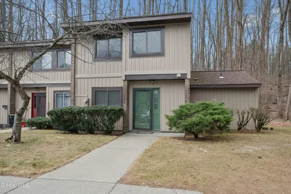 82 Crestwood Terrace, Albany, NY 12203