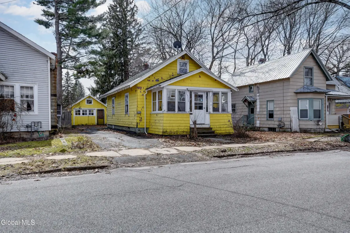 10 Franklin Street, Gloversville, NY 12078 - #1