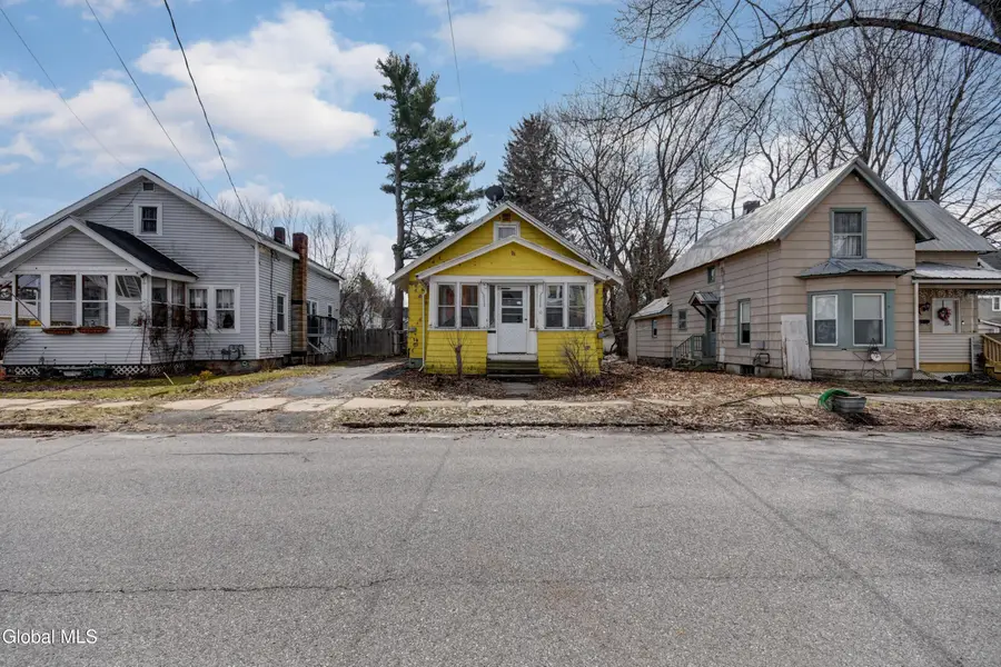 10 Franklin Street, Gloversville, NY 12078 - #3