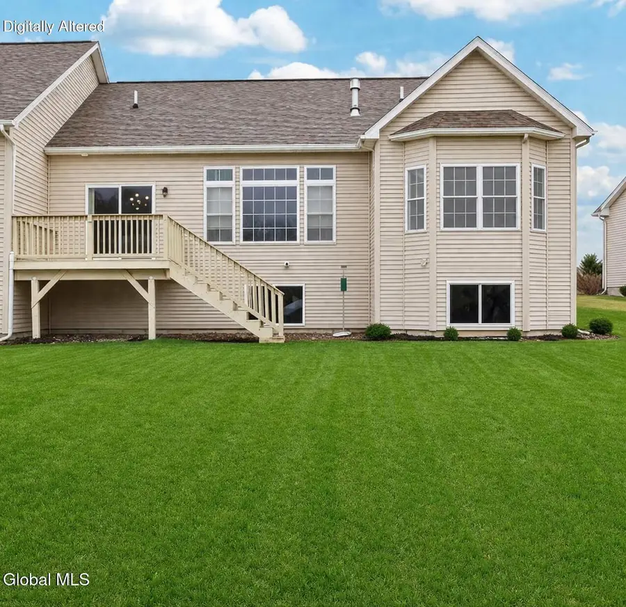 15 Rosemore Place, Halfmoon, NY 12118 - #2