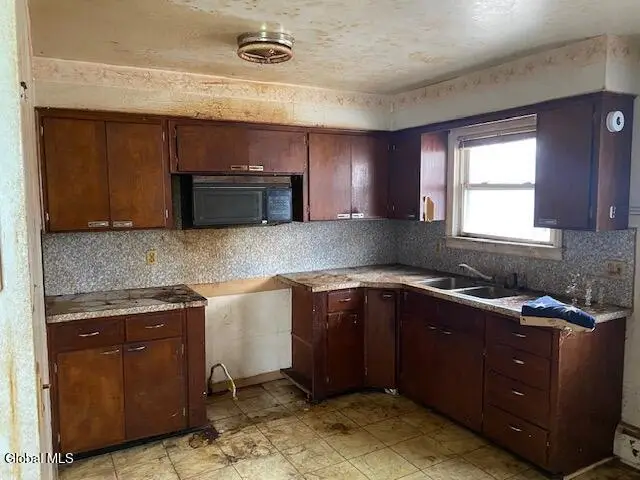 109 Fonda Road, Colonie, NY 12047 - #3