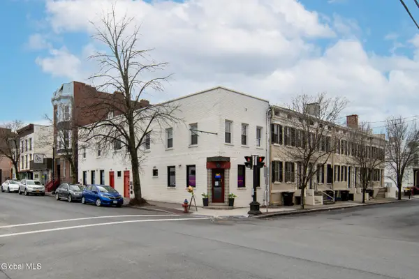 6 Franklin Place, Troy, NY 12180