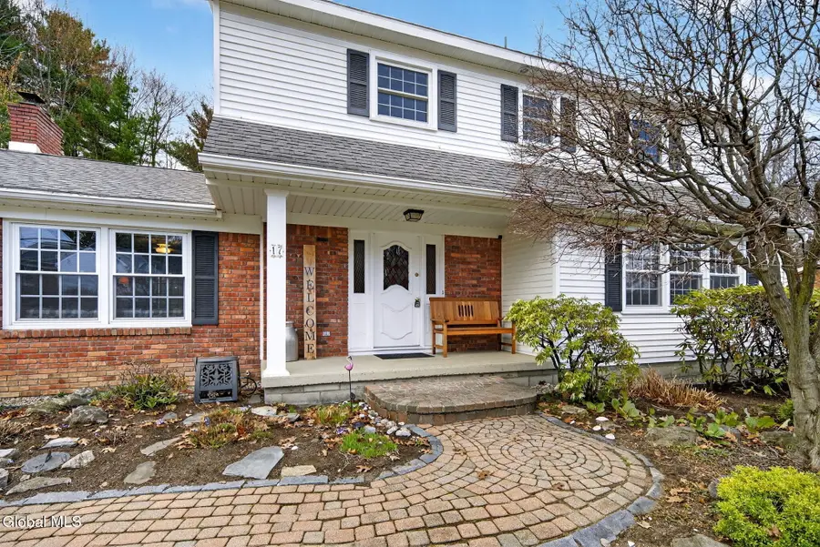 17 Tamarack Lane, Colonie, NY 12309 - #2