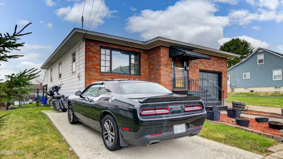 31 Catherine Street, Amsterdam, NY 12010 - #2