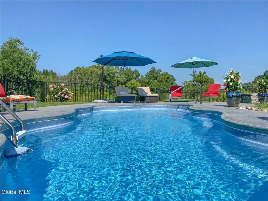 7 Rolling Hills Drive, Halfmoon, NY 12118 - #2