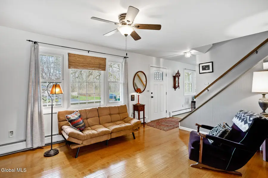 16 Conver Drive, Saratoga Springs, NY 12866 - #2