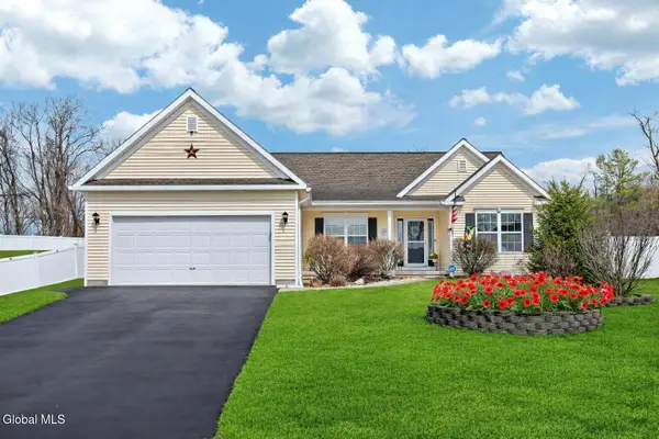 19 Autumn Lane, Troy, NY 12182