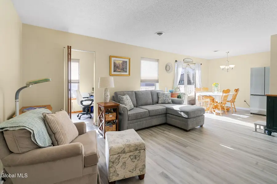 1906 Cambridge Manor Drive, Scotia, NY 12302 - #3