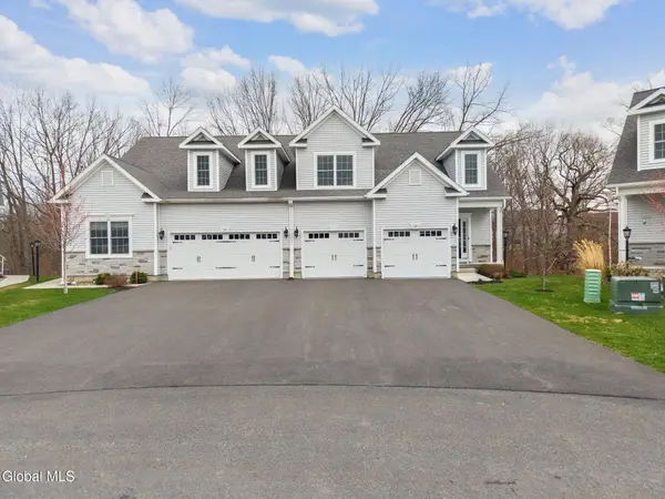 33 Joshua Place, Bethlehem, NY 12077