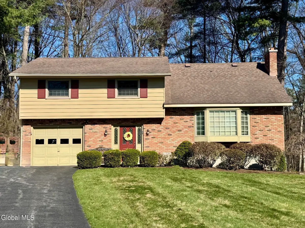 13 Arnold Drive, Clifton Park, NY 12065 - #1