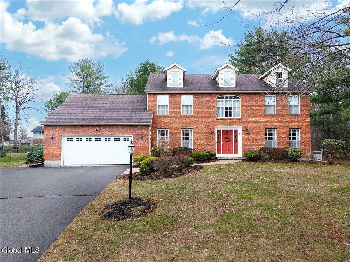 1058 Valerie Drive, Schenectady, NY 12309 - #1