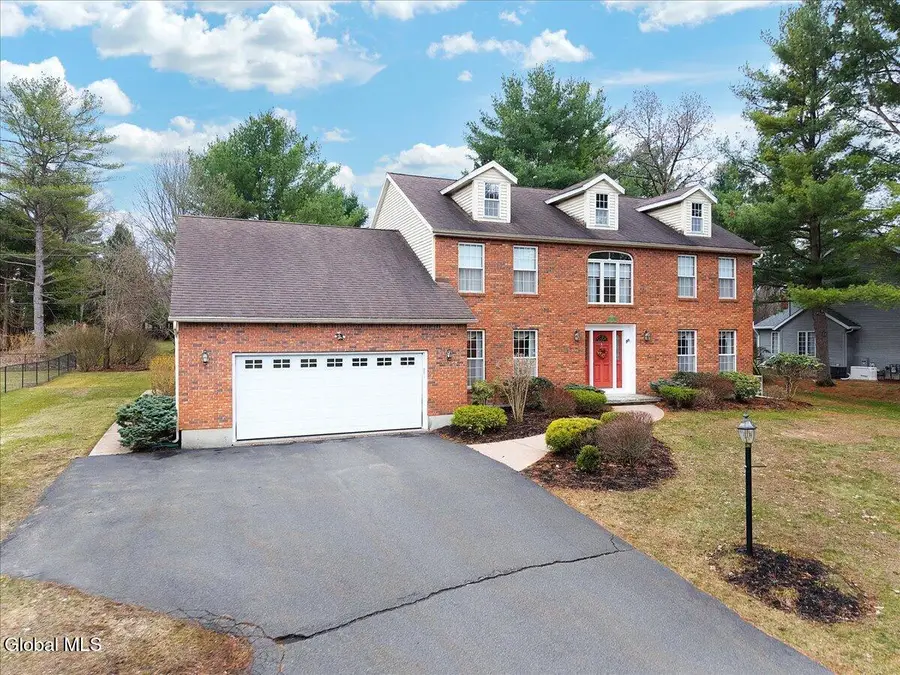 1058 Valerie Drive, Schenectady, NY 12309 - #2