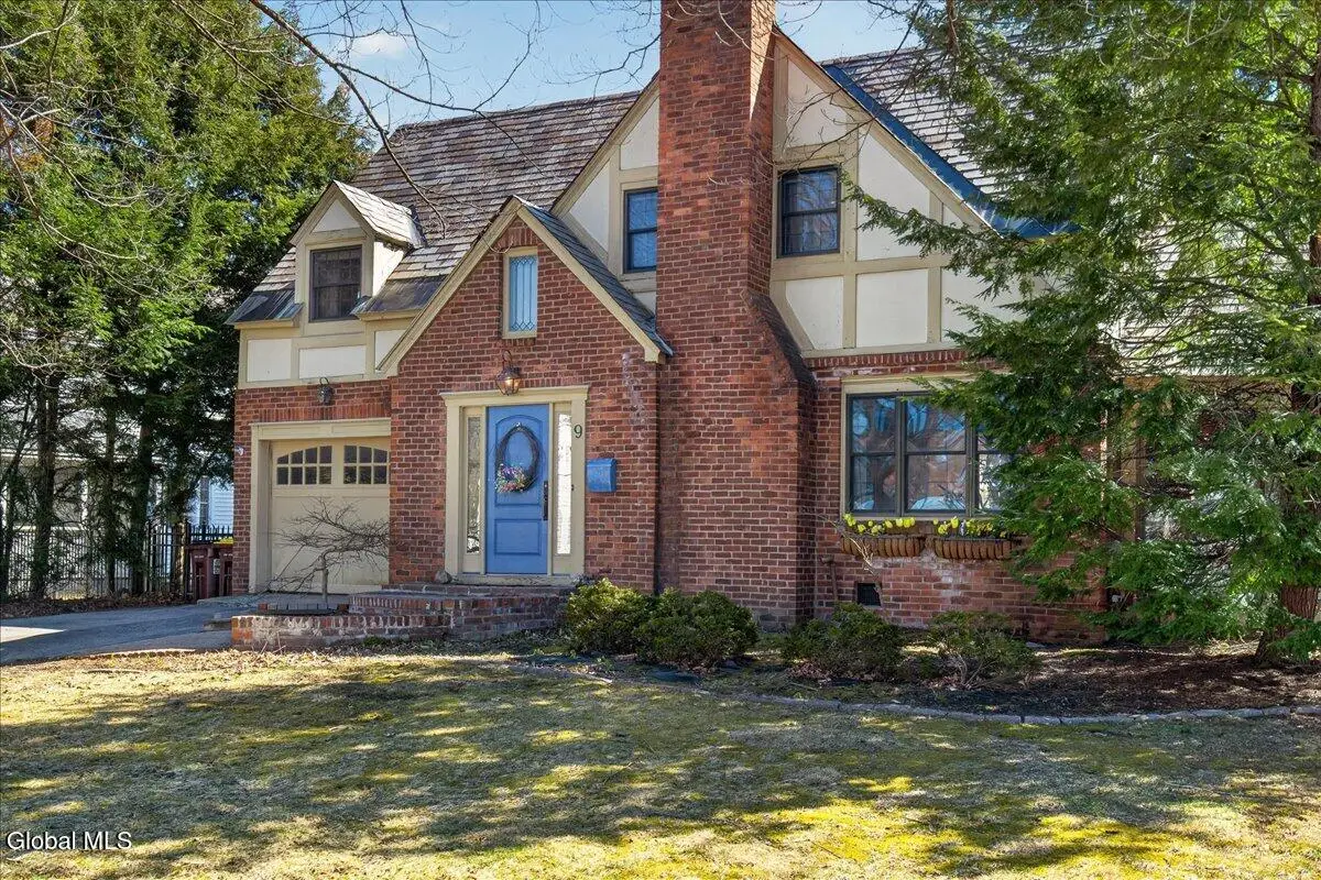 9 Luzerne Place, Queensbury, NY 12804 - #1