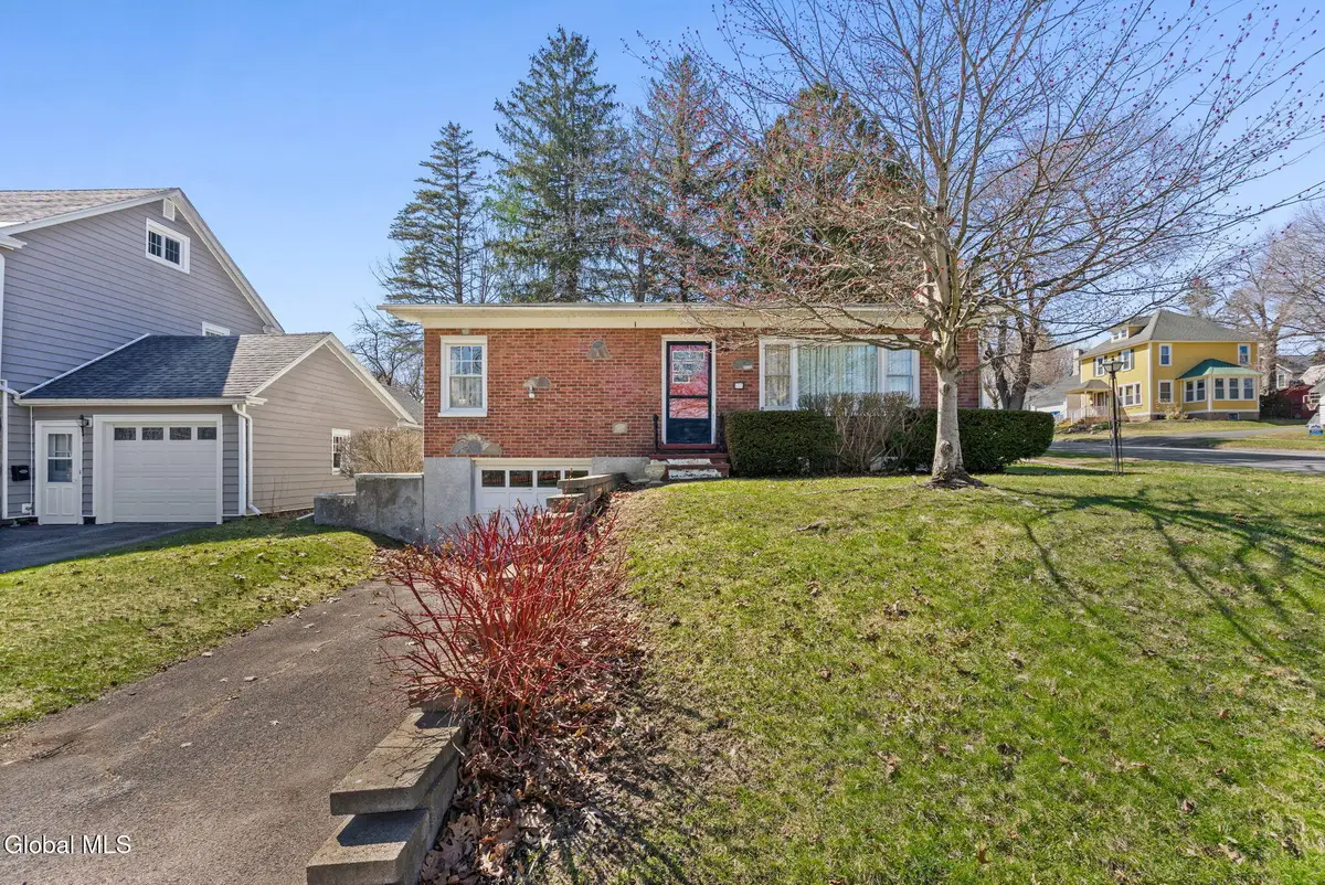 601 S Perry Street, Johnstown, NY 12095 - #1