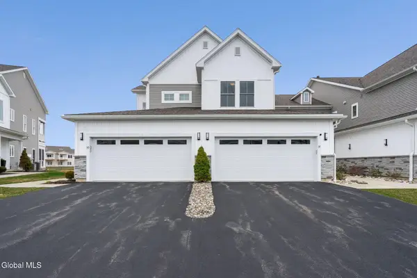 39 Wardley Circle, Cohoes, NY 12047