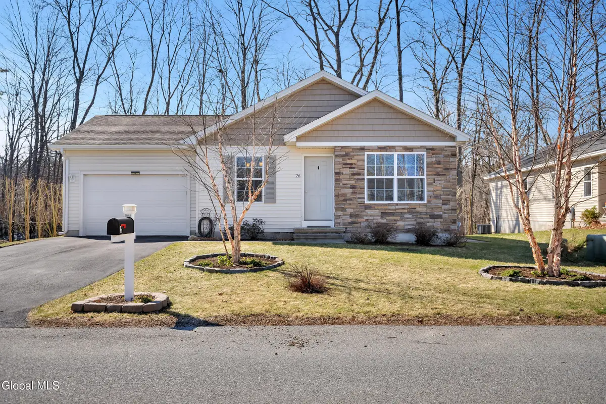 26 Parkview Lane, Glens Falls, NY 12801 - #1