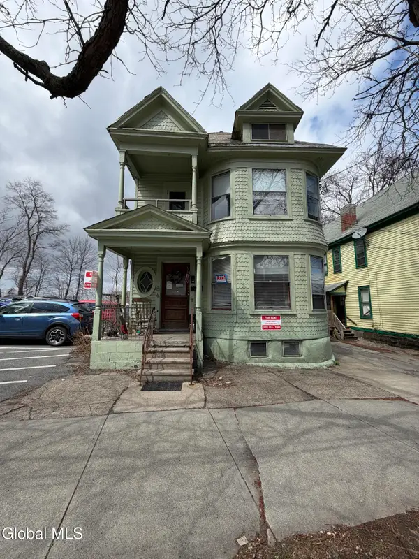 318 Georgetta Dix Plaza, Schenectady, NY 12307