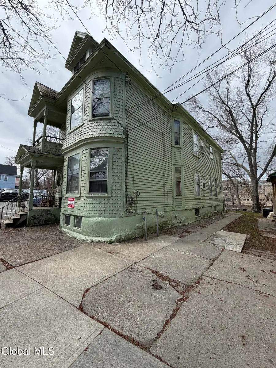 318 Georgetta Dix Plaza, Schenectady, NY 12307 - #2