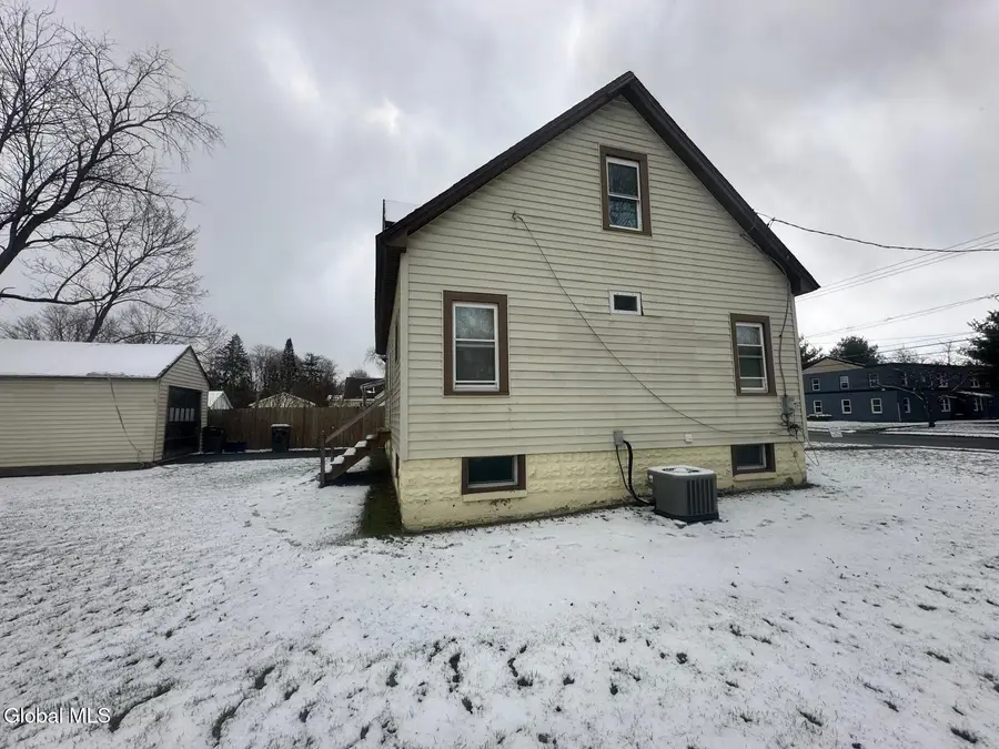 407 E Bloomfield Street, Rome, NY 13440 - #3