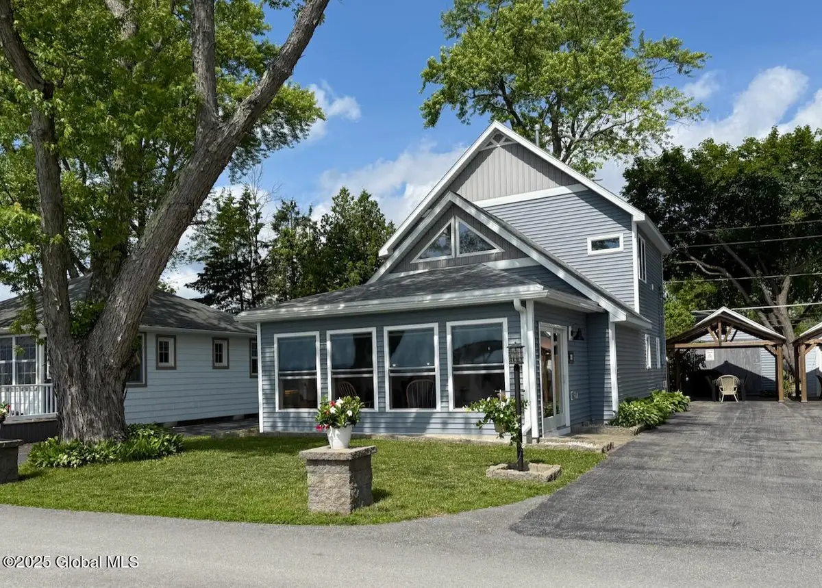 8 Riley Cove Road, Malta, NY 12020 - #1