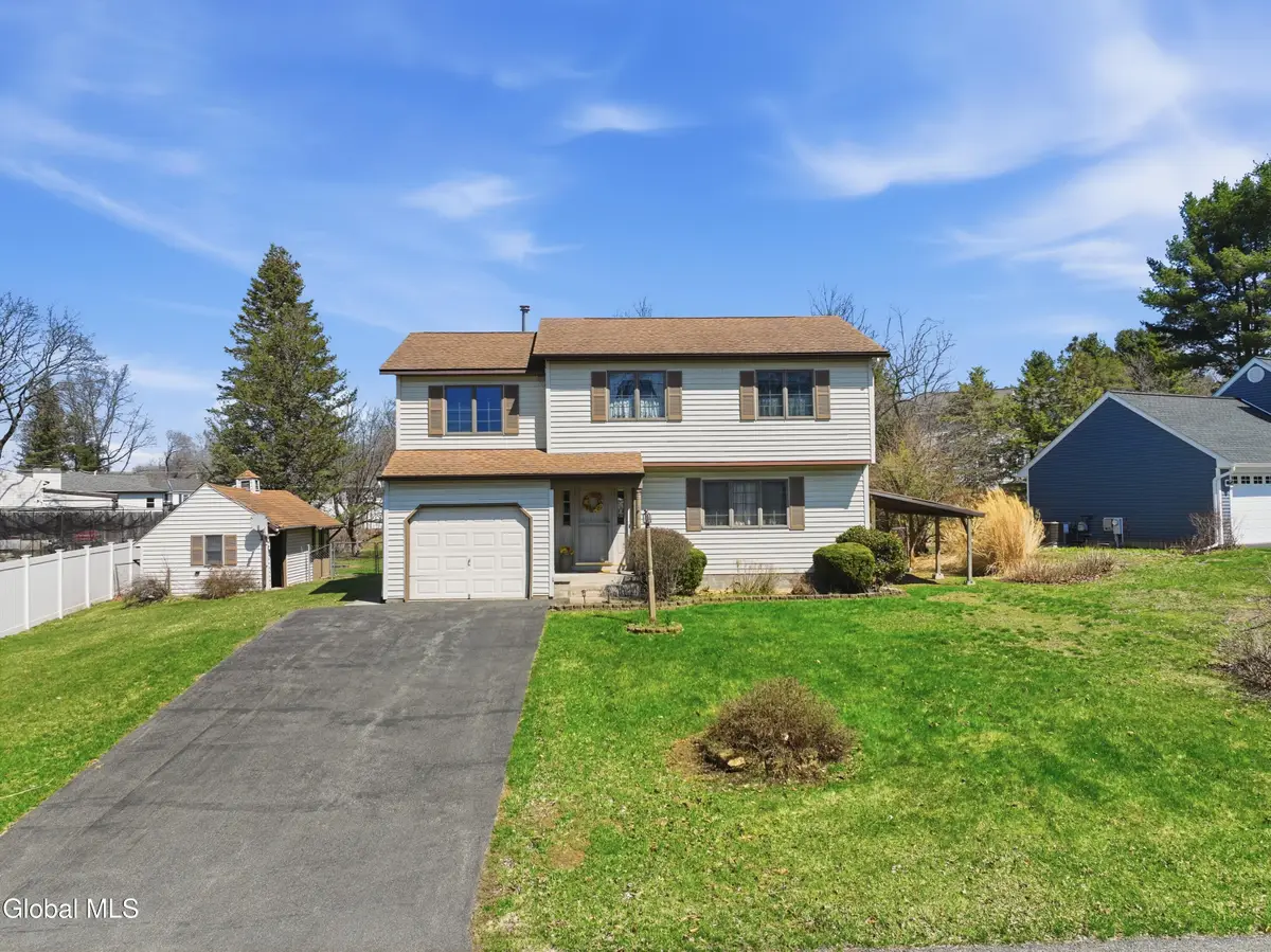 14 Leonard Drive, Colonie, NY 12309 - #1