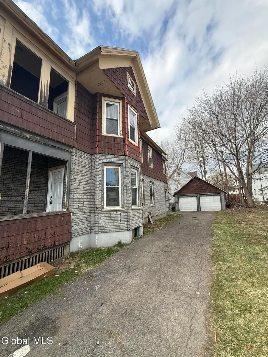 225-227 Grand Street, Amsterdam, NY 12010 - #2