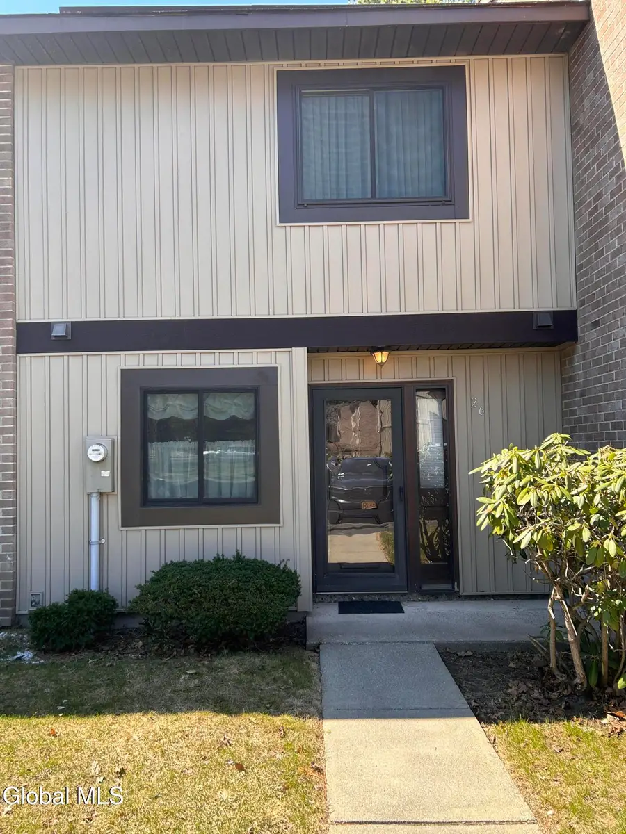 26 Point Of Woods Drive, Albany, NY 12203 - #3