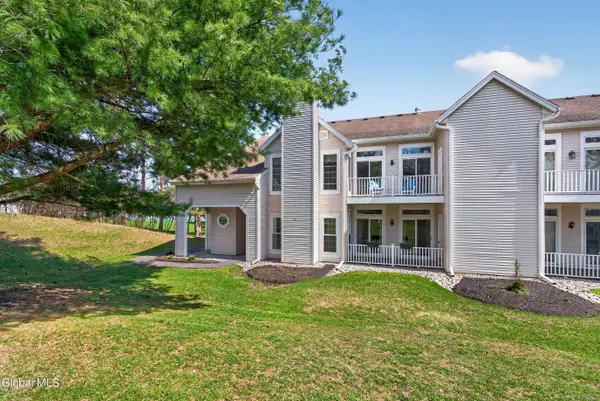 321 Diamond Rock Circle, Troy, NY 12182