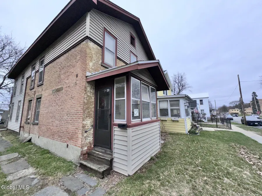 579 6th Avenue, Troy, NY 12182 - #3