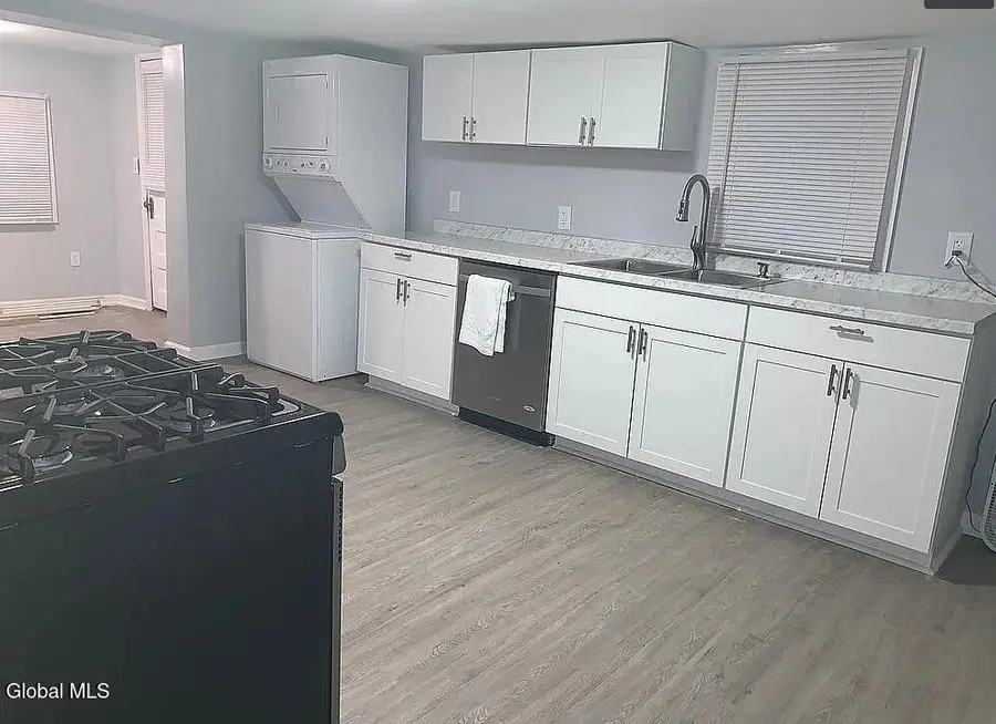 9 Kellogg Avenue, Schenectady, NY 12304 - #3