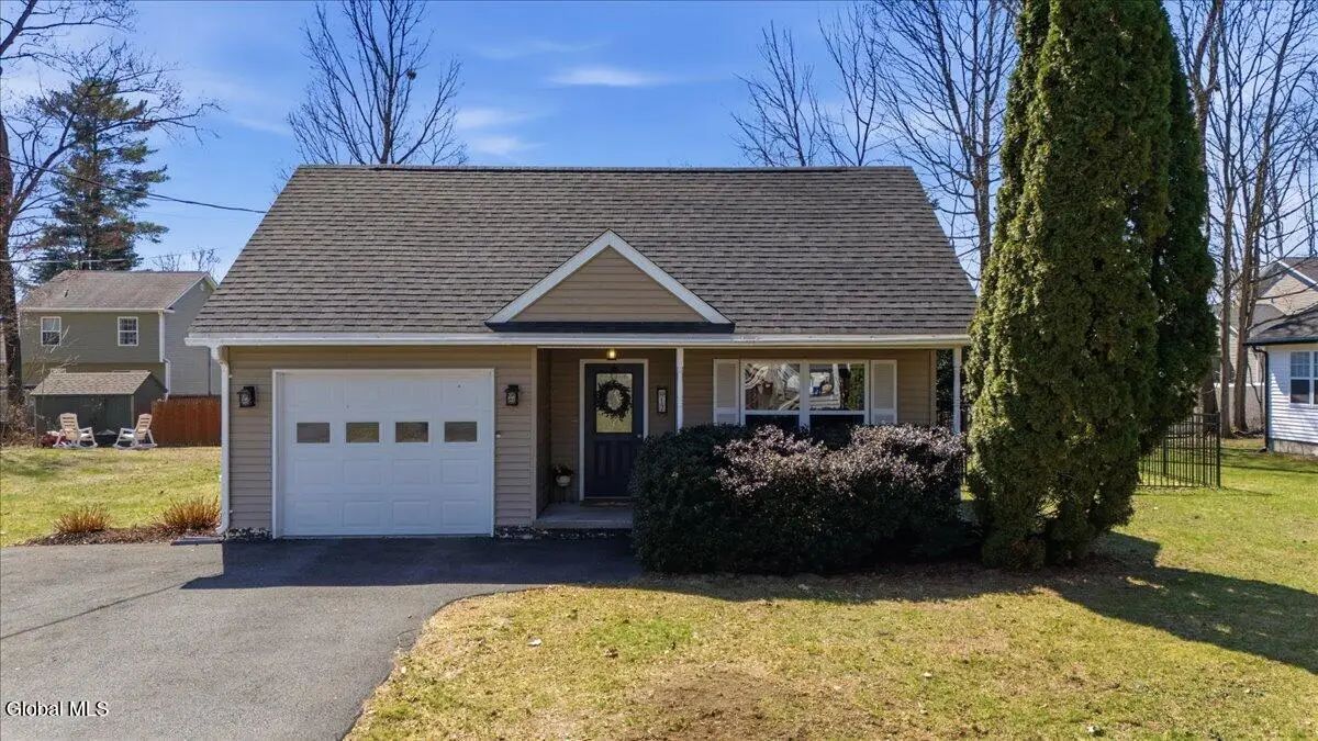 17 Franklin Street, Glens Falls, NY 12801 - #1