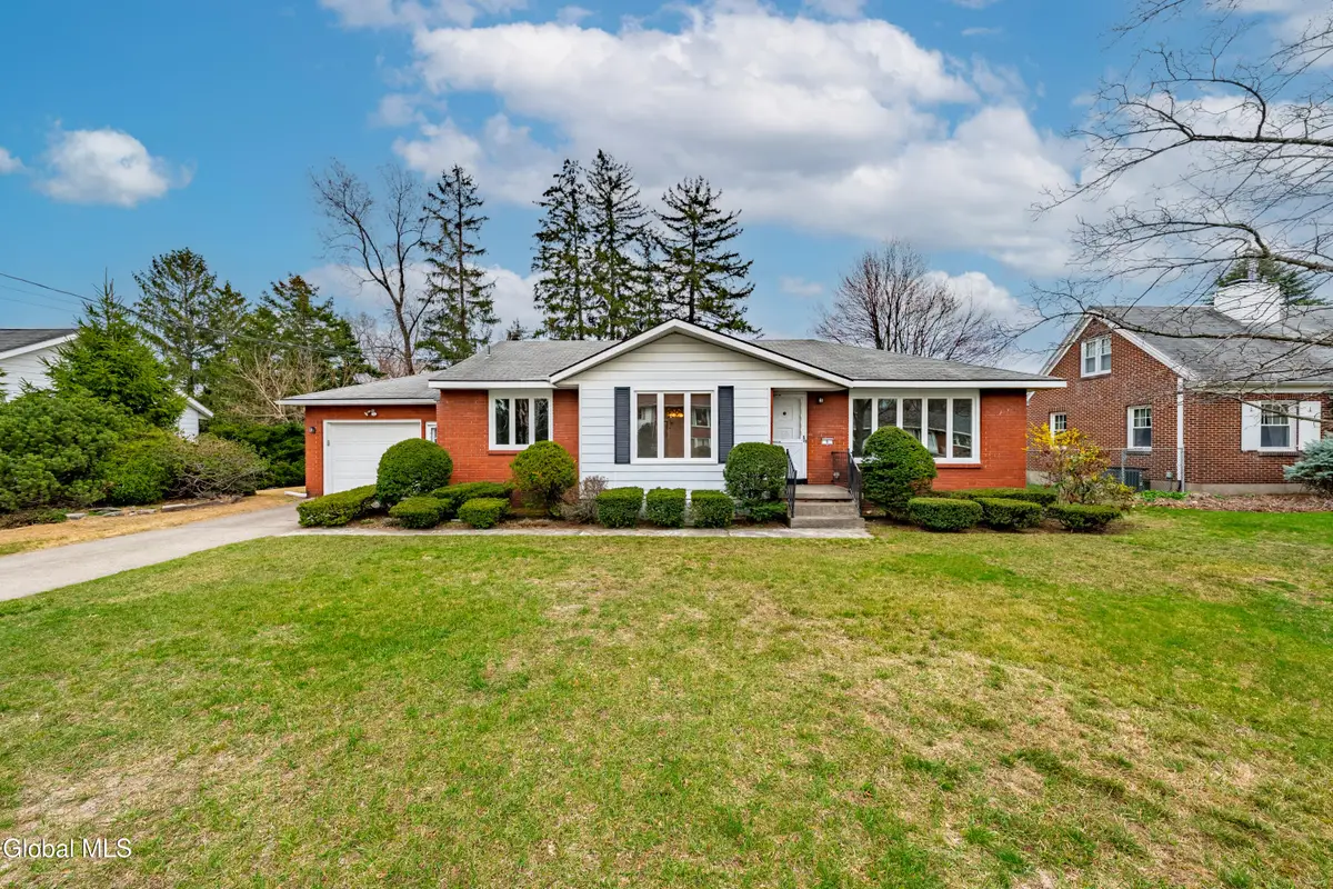 6 E Alfred Drive, Albany, NY 12205 - #1