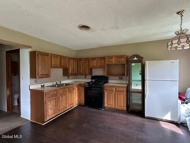 37 Fox Street, Selkirk, NY 12158 - #2