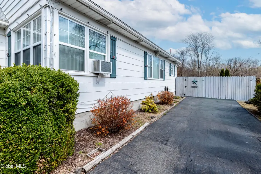 66 New Turnpike Road, Troy, NY 12182 - #3