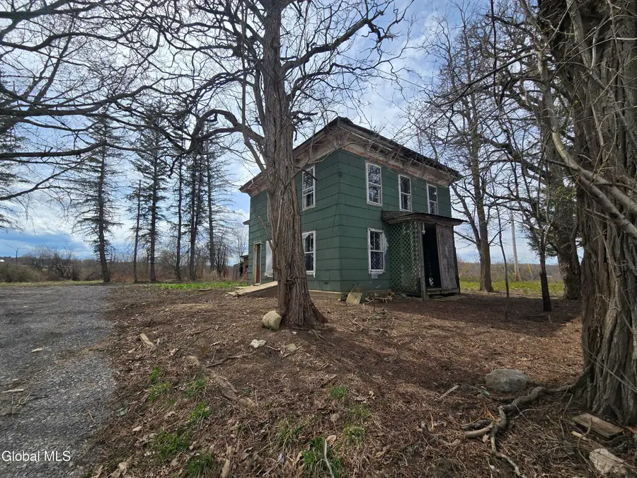 682 Darrow Road, Root, NY 12166 - #2