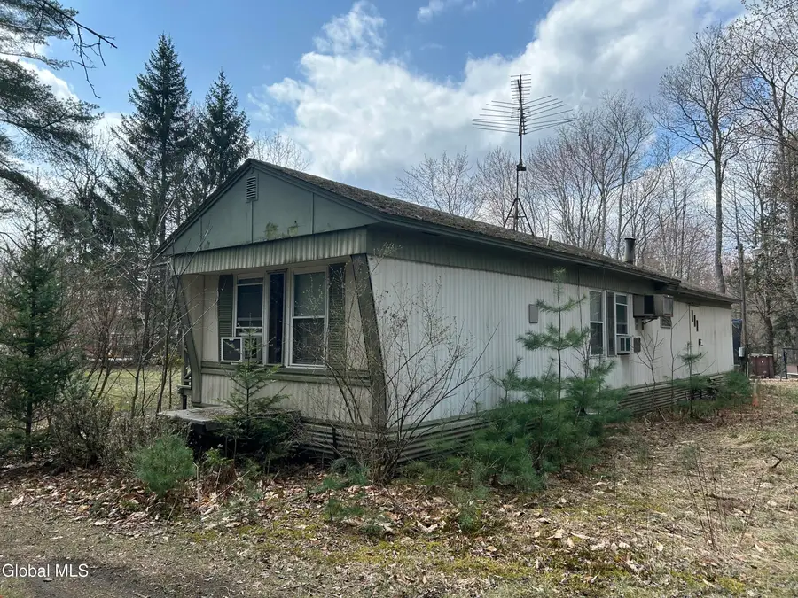 147 Lampman Road, Broadalbin, NY 12025 - #3