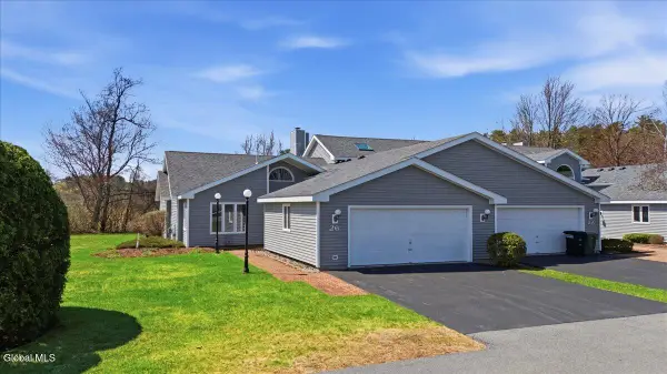 26 Westwood Drive, Queensbury, NY 12804