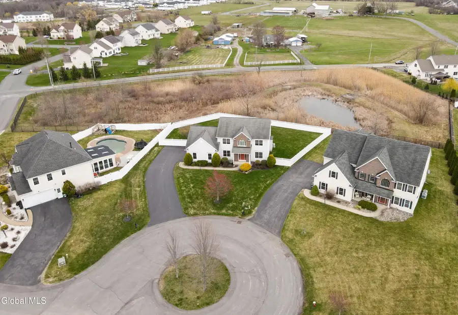 4 Teasdale Court, Colonie, NY 12189 - #2