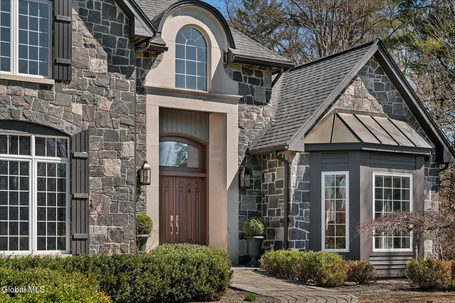 5 Old English Road, Slingerlands, NY 12159 - #3