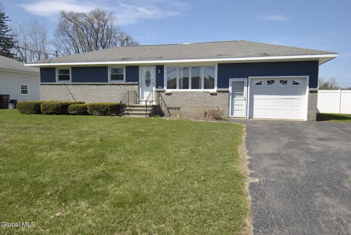 14 Kenlyn Drive, Colonie, NY 12205 - #1