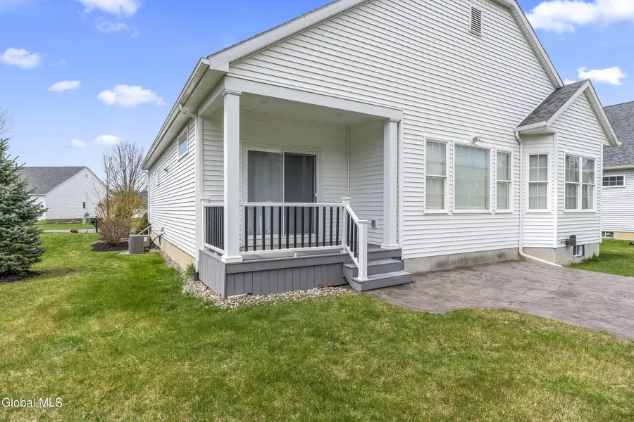 12 Twinflower Court, Glenmont, NY 12077 - #3