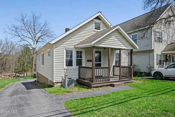 424 Vley Road, Glenville, NY 12302