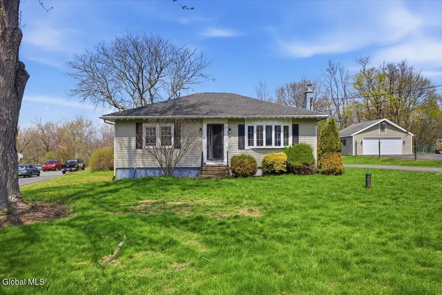 17 Doty Avenue, Melrose, NY 12121 - #3