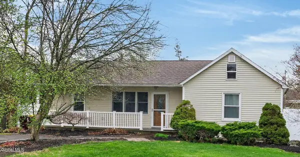 19 Wisconsin Avenue, East Greenbush, NY 12144