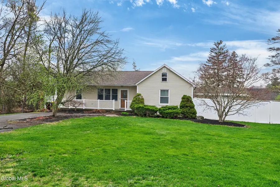 19 Wisconsin Avenue, East Greenbush, NY 12144 - #2