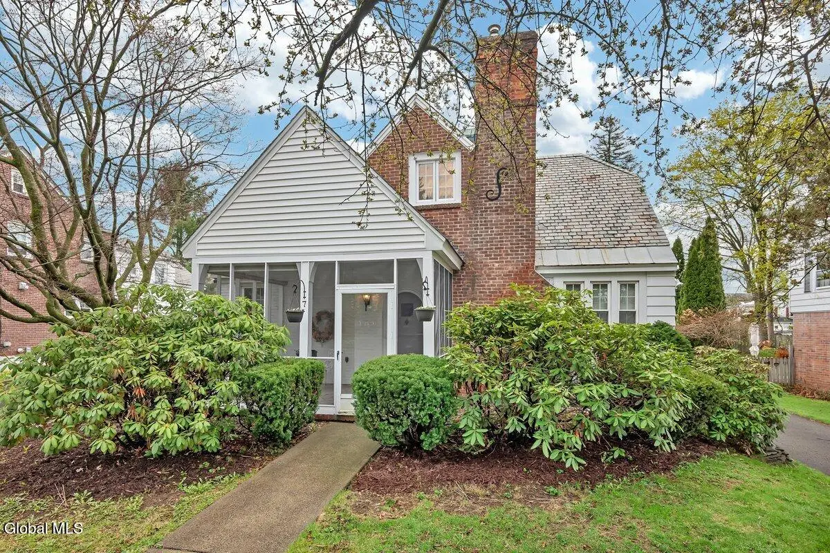 7 Tudor Road, Albany, NY 12203 - #1